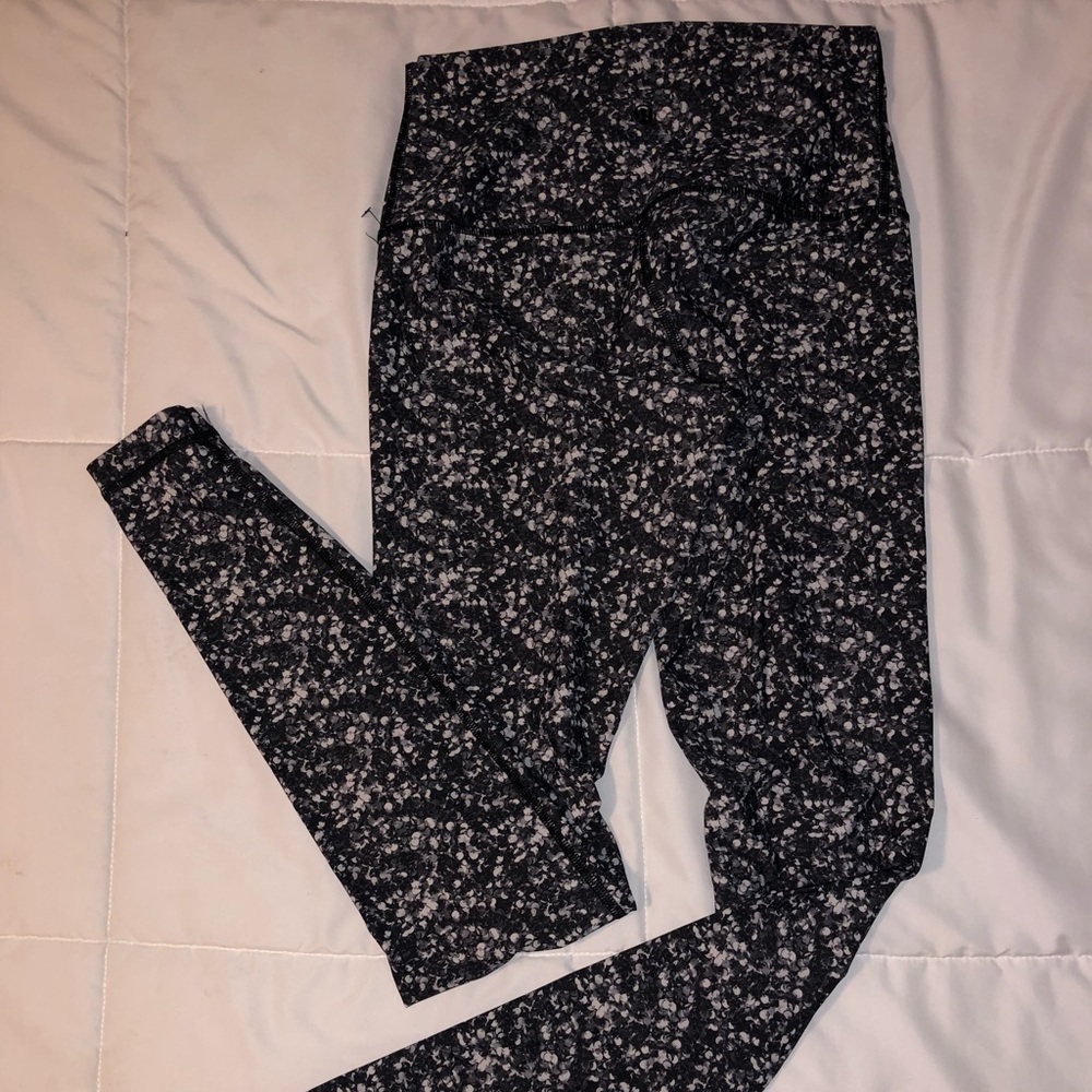 Lululemon sequin size 6 full length tights